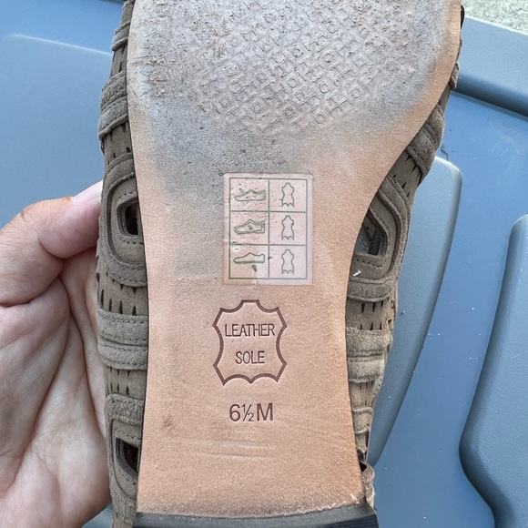 Tory Flats - Picture 4 of 6